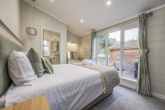 1 Marina View - Master Bedroom