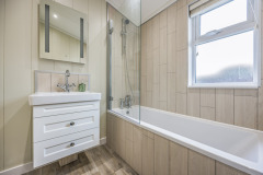 1 Marina View - Guest Bathroom