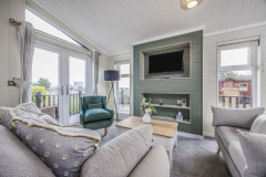 1 Marina View - Lounge